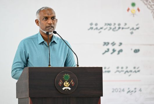 ތުޅާދޫގެ ރައްޔިތުންނާއެކު ރައީސް ބޭއްވެވި ބައްދަލުވުމުގެ ތެރެއިން ...