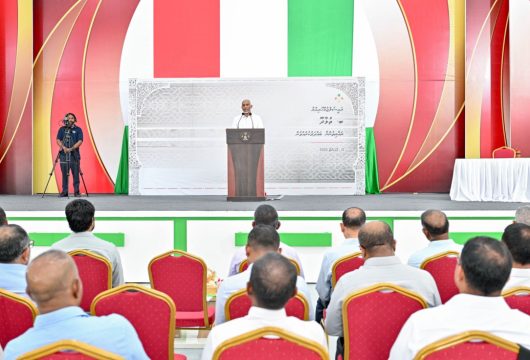 ރައީސް މުއިއްޒު ތުޅާދޫގެ ރައްޔިތުންނާ މިއަދު ބައްދަލުކުރައްވަނީ.