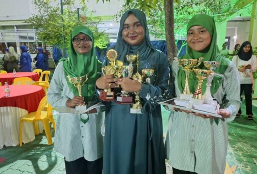 ތުޅާދޫ ސްކޫލުން ބައިވެރިވި ބައެއް ދަރިވަރުން