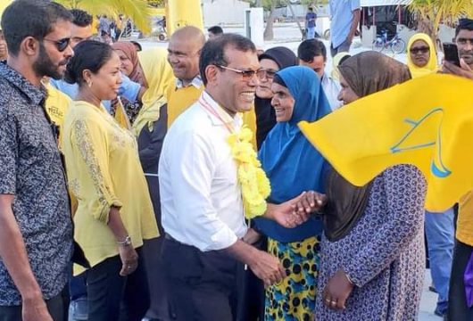 ރައީސް ނަޝީދަށް ތުޅާދޫން މަރުޙަބާ ދަންނަވަނީ ---