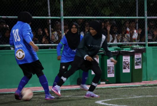 އެމިޓީ އާއި ދެކުނު ކަންމަތި ވާދަކުރި މެޗުގެ ތެރެއިން --